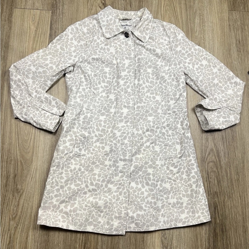 Eddie Bauer Gray and White Leaf Print Jacket